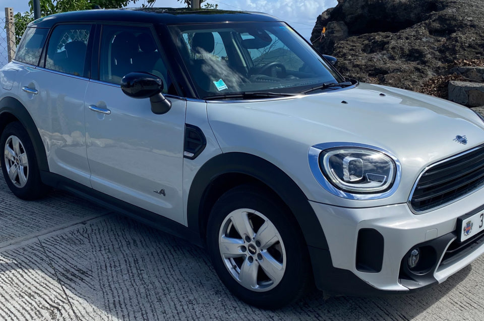 MINI Countryman Gumbs Car Rental - Countryman 960x636